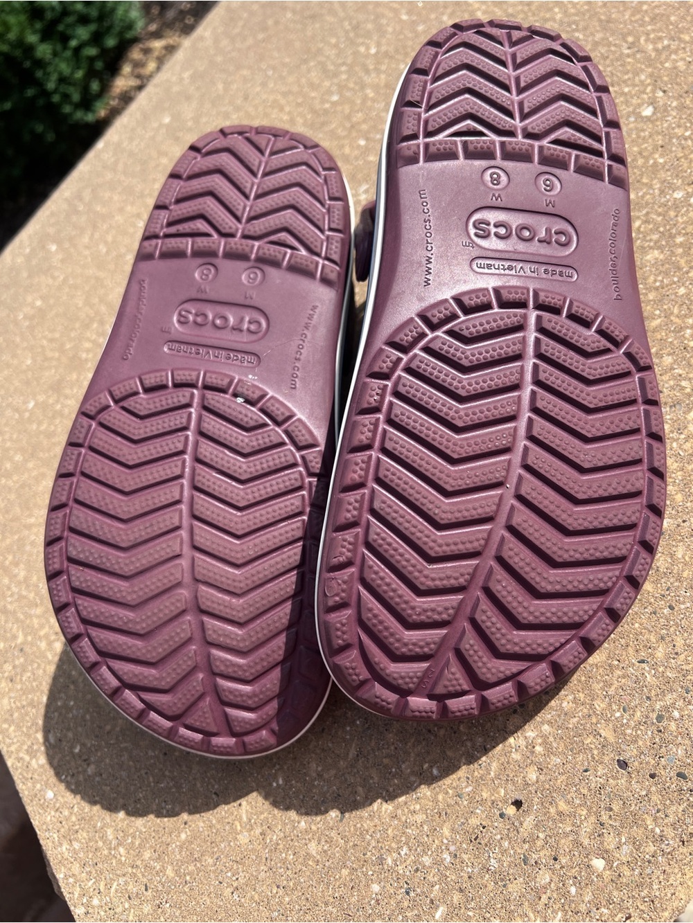 CROCS Kids Clog in Deep Burgundy with White Trim - Picture 3 of 3